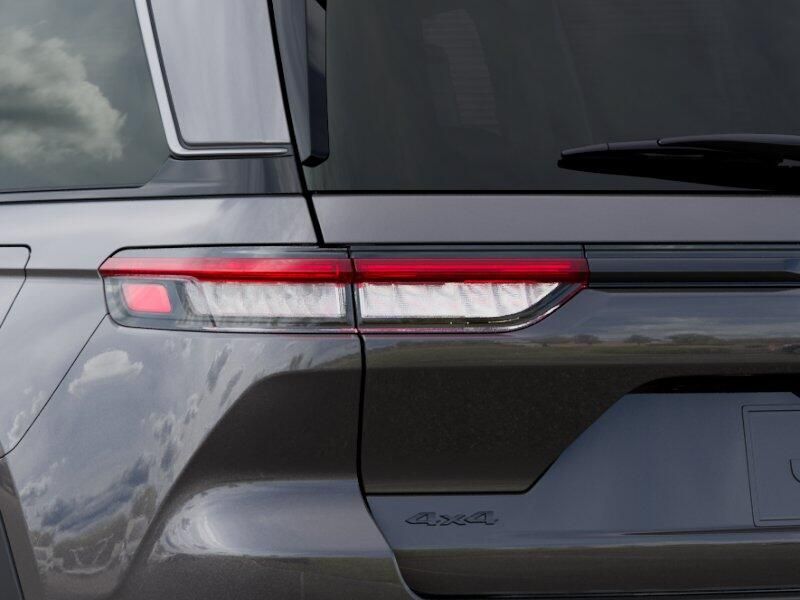 New 2026 Jeep Grand Cherokee Laredo Altitude 4x4