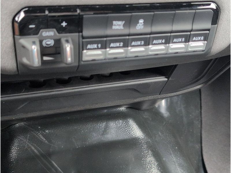 New 2026 RAM 3500 Chassis TradesmanImage 17