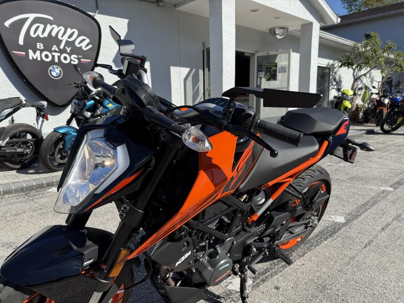 2023 KTM 200 Duke
