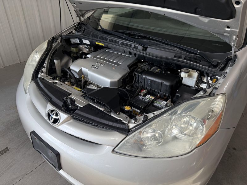 Used 2008 Toyota Sienna LEImage 19