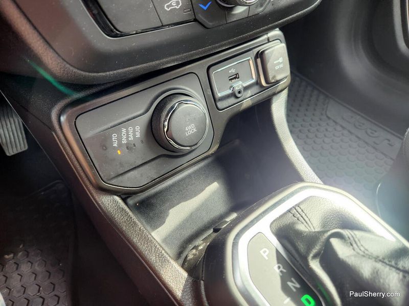 Used 2023 Jeep Renegade Latitude