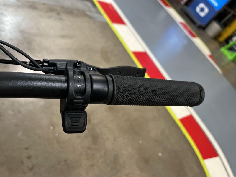 New 2025 Super73 ZX CORE Image 12