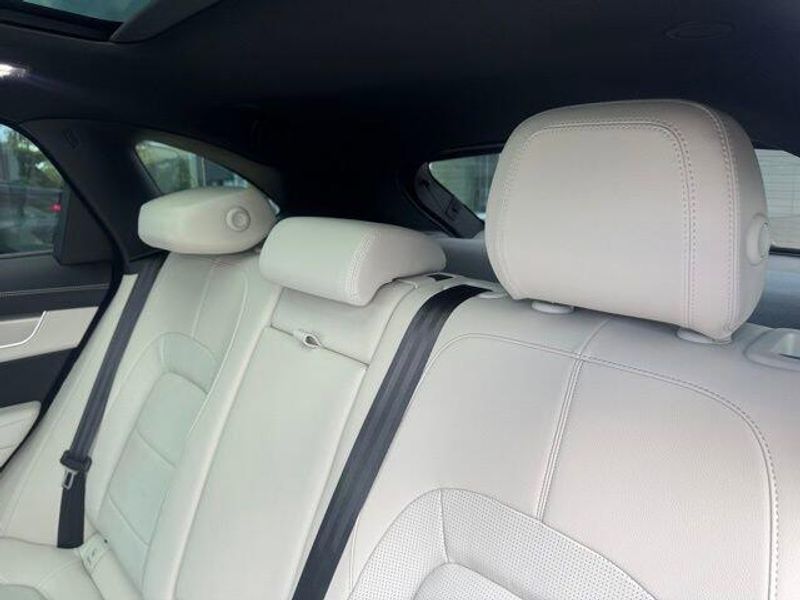 2026 Jaguar F-PACE R-Dynamic S
