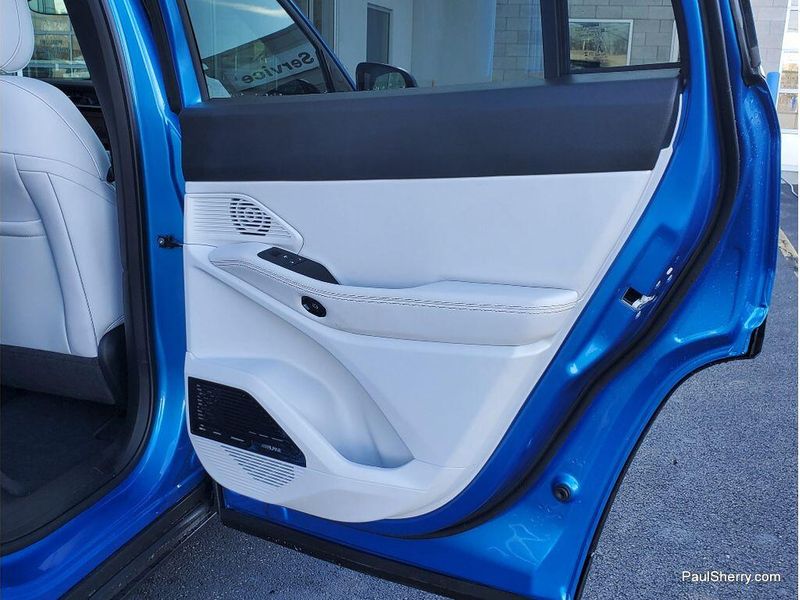 New 2026 Jeep Cherokee Limited 4x4