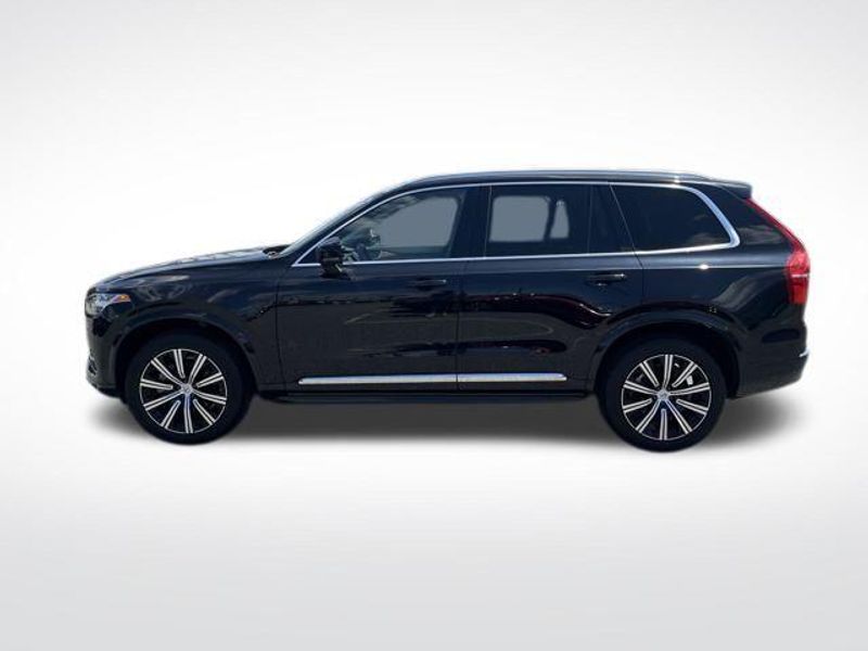 2024 Volvo XC90 B6 Plus Bright Theme