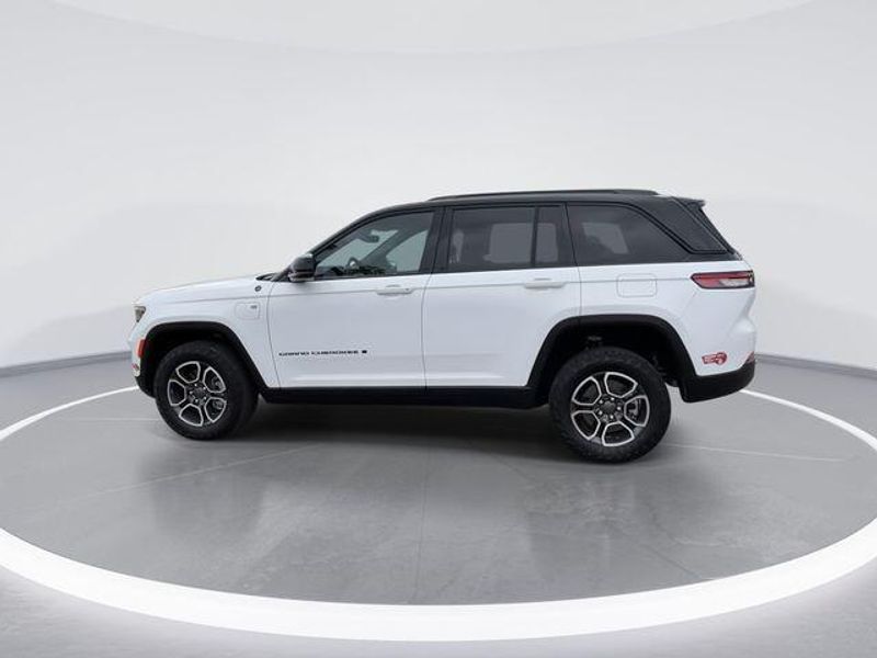 Used 2022 Jeep Grand Cherokee 4xe Trailhawk 4xeImage 5