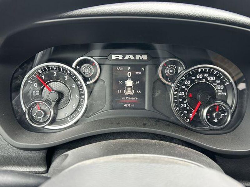 Used 2023 RAM 2500 TradesmanImage 30