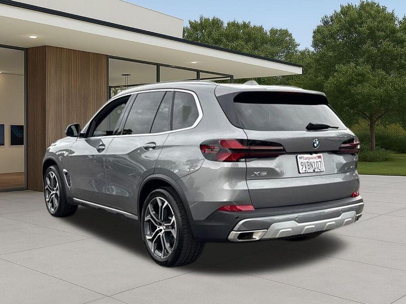 Used 2026 BMW X5 sDrive40iImage 12