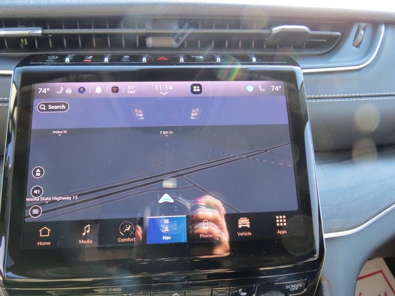 Used 2023 Jeep Grand Cherokee Limited 4x4 4dr SUVImage 24