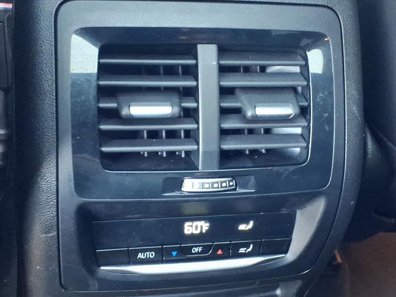 Used 2021 BMW X3 sDrive30iImage 12