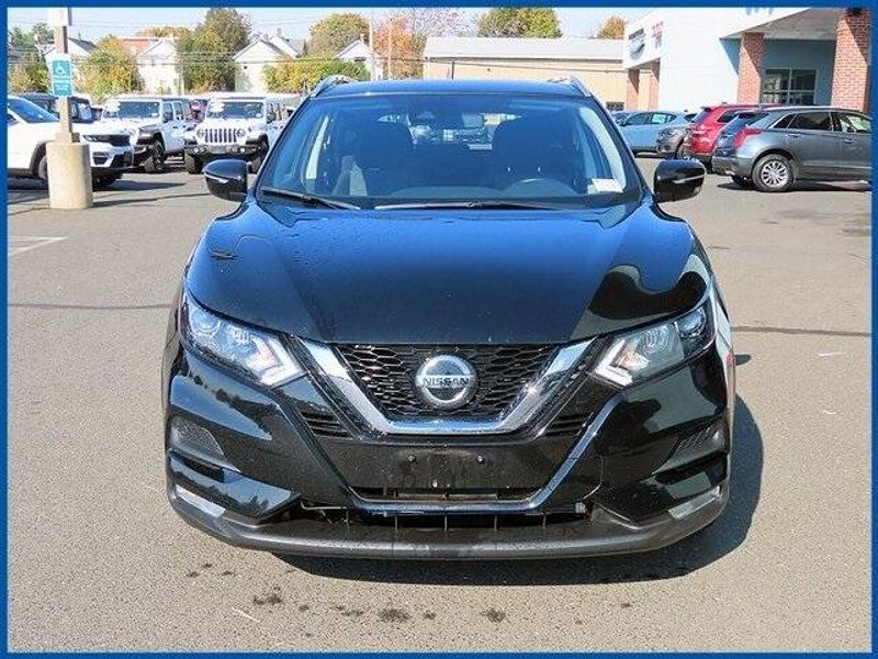 2022 Nissan Rogue Sport SVImage 3