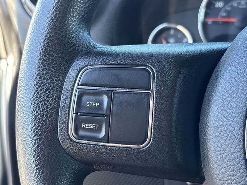 Used 2017 Jeep Wrangler Unlimited SportImage 25