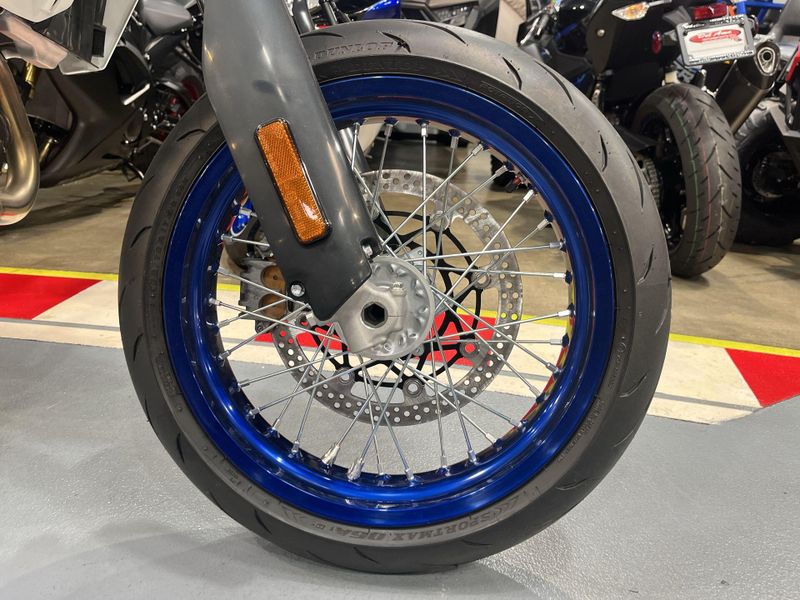 New 2025 Suzuki DR-Z4SM Image 12