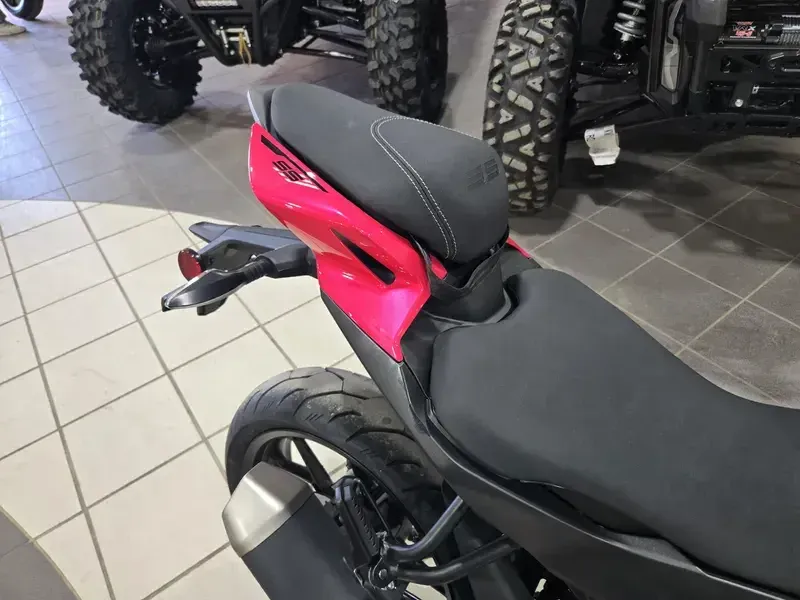 NEW 2026 CFMOTO 300SS Image 7