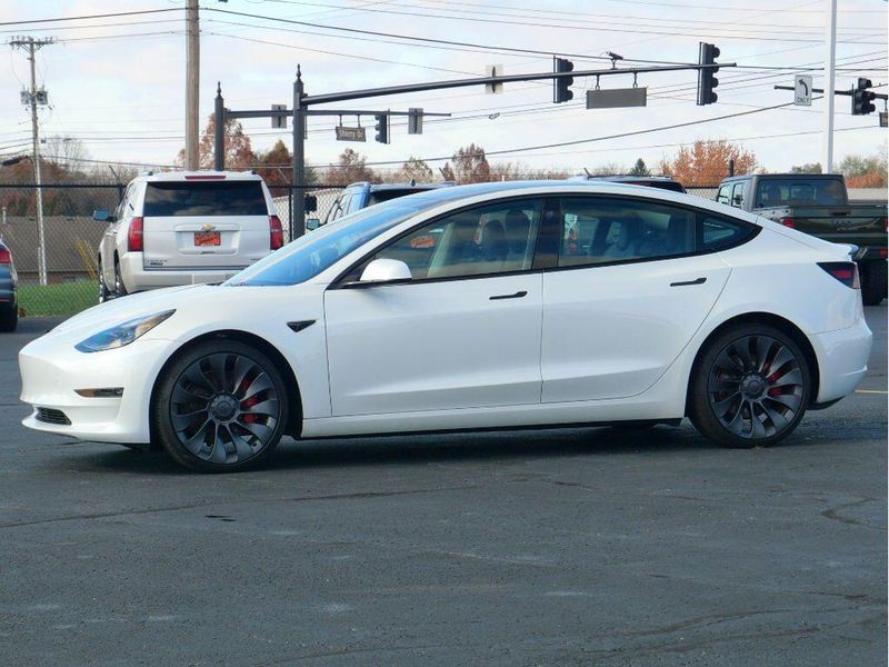 2023 Tesla Model 3 PerformanceImage 7