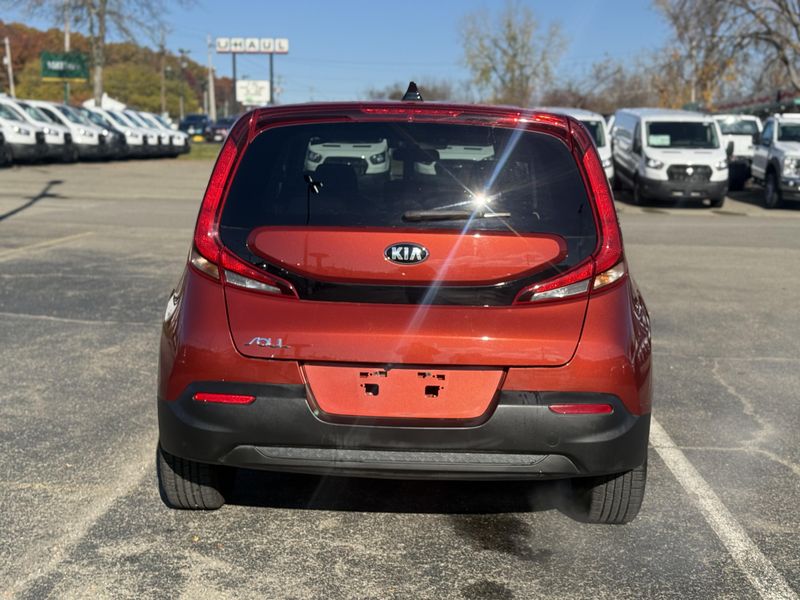 2021 Kia Soul LX S X-Line photo 3