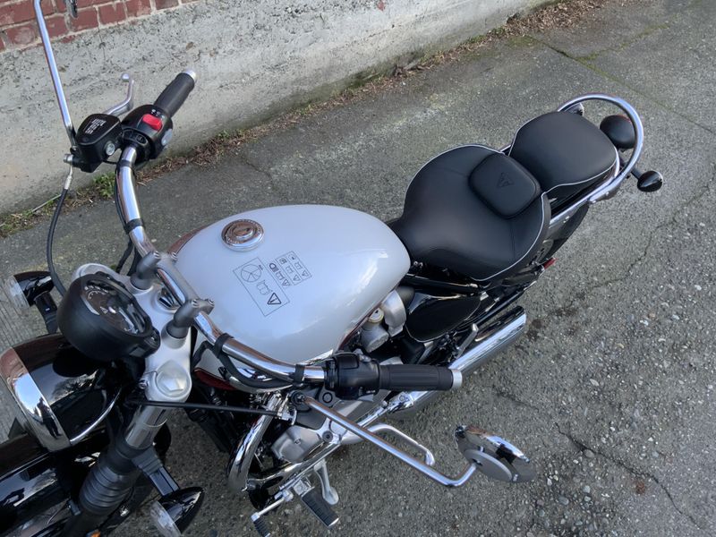 2025 Triumph BONNEVILLE SPEEDMASTER