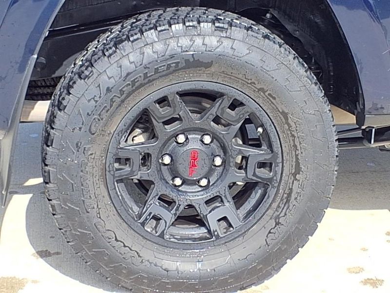 Used 2019 Toyota 4Runner TRD Off-Road PremiumImage 5