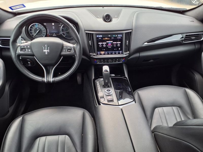 Used 2023 Maserati Levante ModenaImage 4