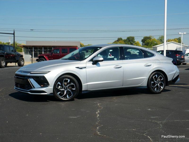 2024 Hyundai Sonata SEL photo 4