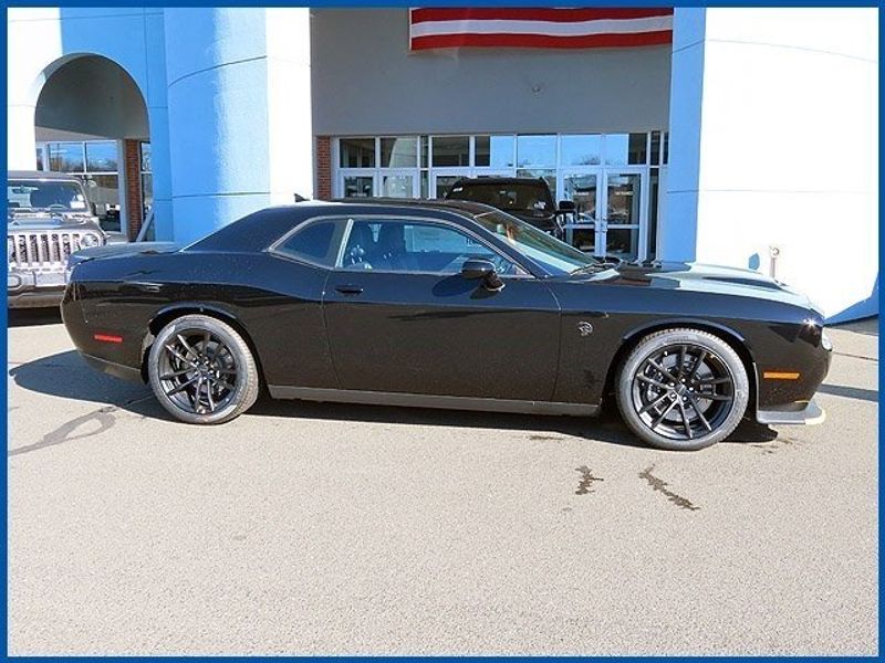 2023 Dodge Challenger SRT HellcatImage 2