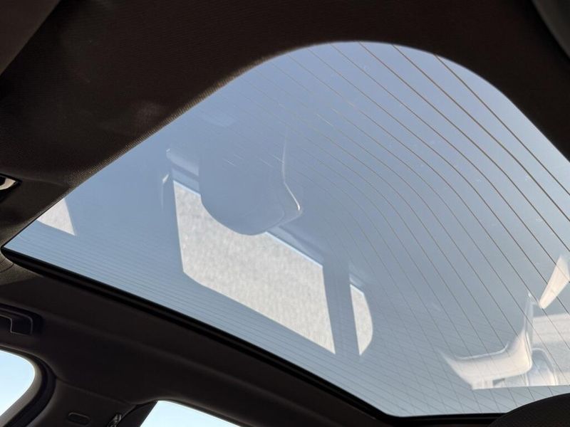 Used 2025 BMW i7 eDrive50Image 24