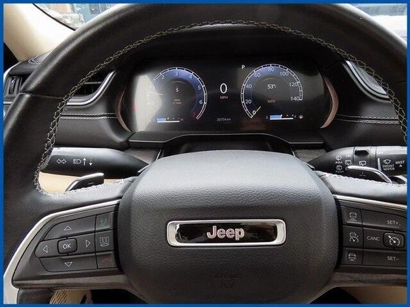 2022 Jeep Grand Cherokee LimitedImage 16