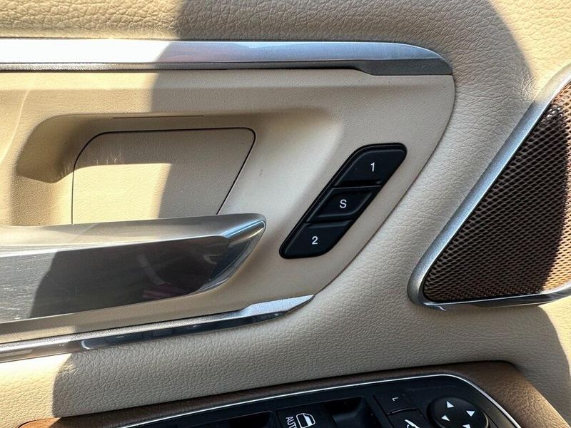 2021 Ram 1500 Laramie photo 12