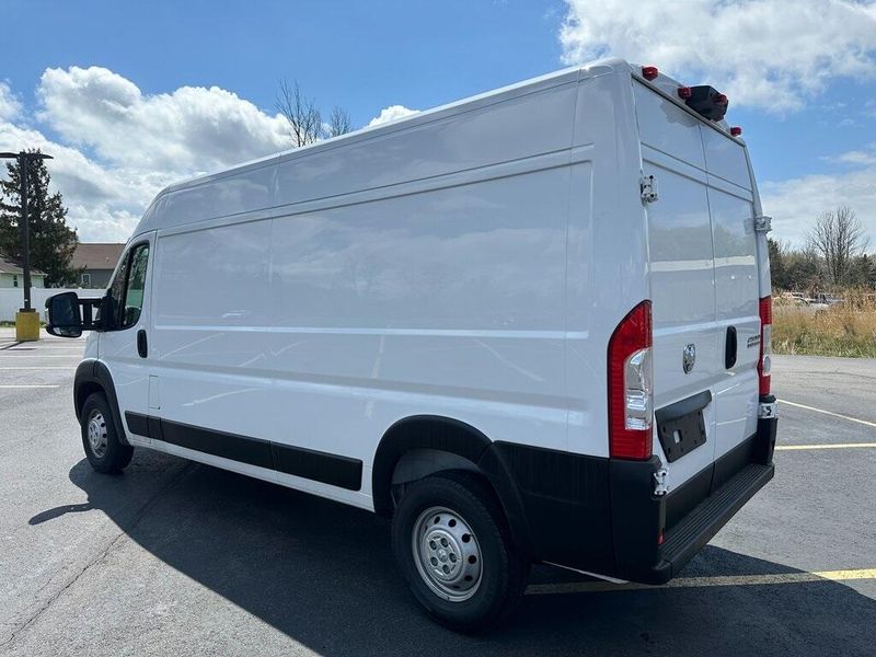 2023 RAM ProMaster 2500 High RoofImage 13
