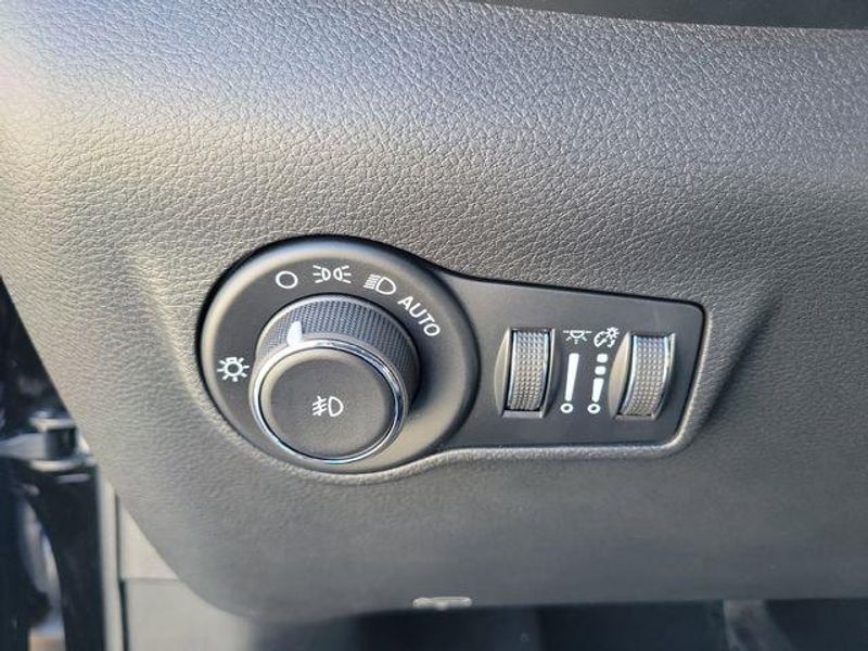 New 2026 Jeep Compass Limited 4x4
