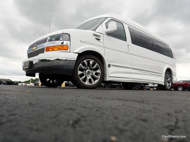 2022 Chevrolet Express Cargo Image 16