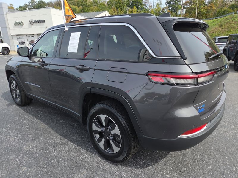 2023 Jeep Grand Cherokee 4xe photo 5