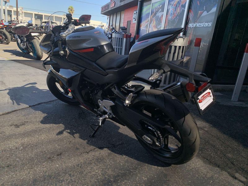 New 2025 CFMOTO 450SS Image 17