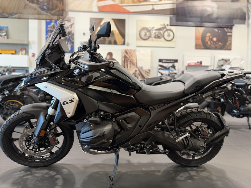 2025 BMW R 1300 GSImage 2