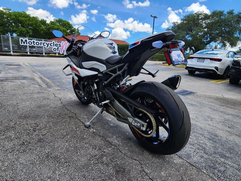 2026 BMW S 1000 RRImage 7