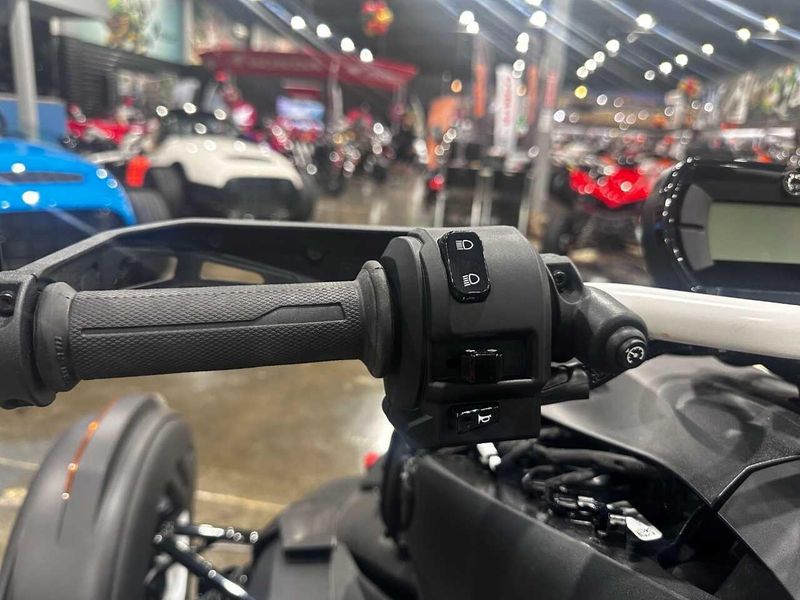 New 2024 Can-Am RYKER RALLY 900 Image 16
