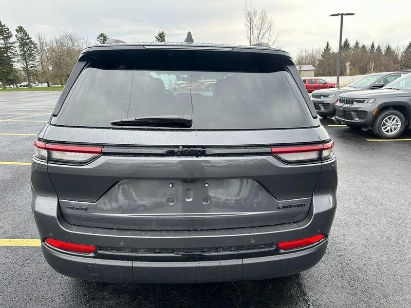2025 Jeep Grand Cherokee Limited 4x4Image 9