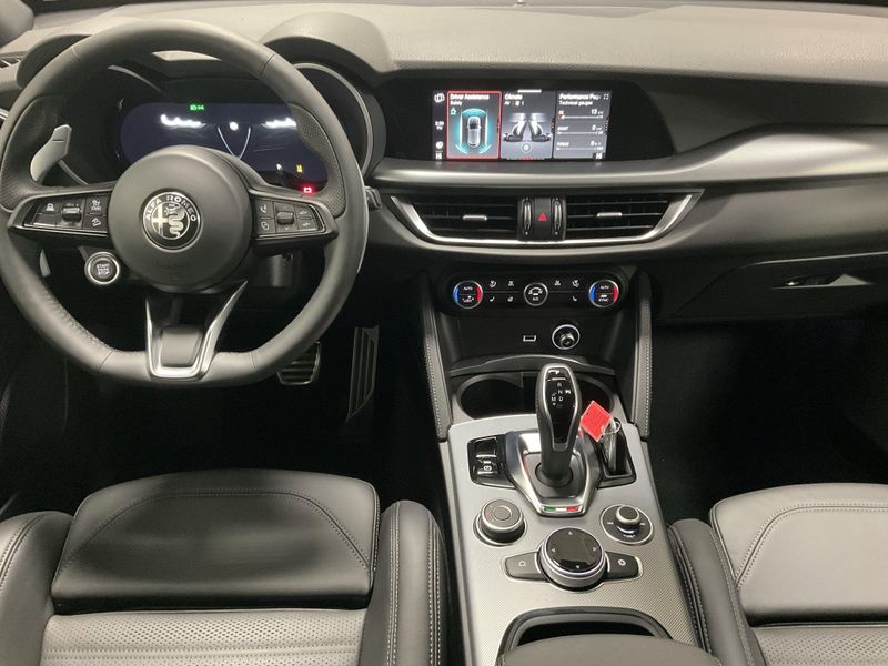 New 2025 Alfa Romeo Stelvio AwdImage 13
