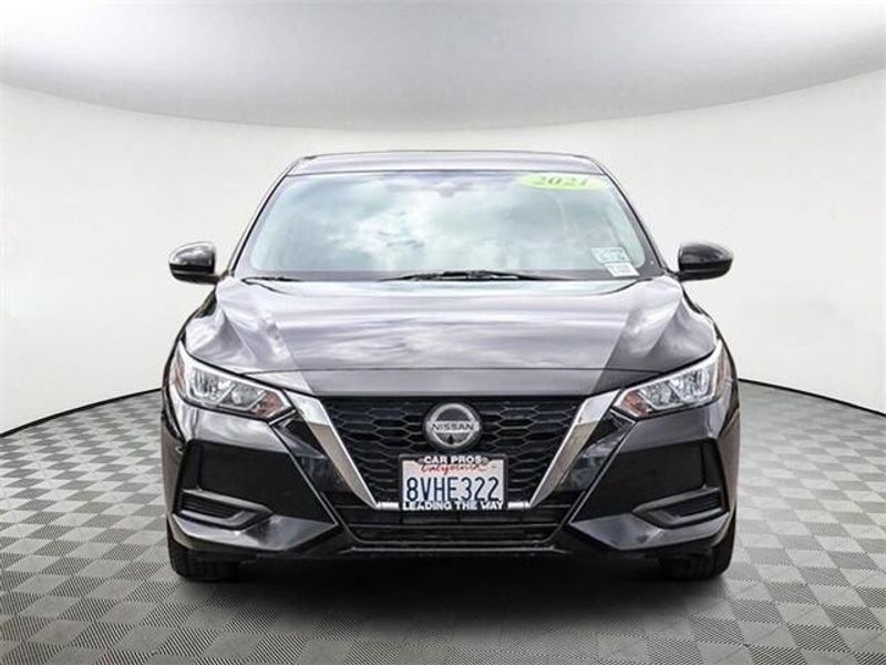 2021 Nissan Sentra SVImage 3