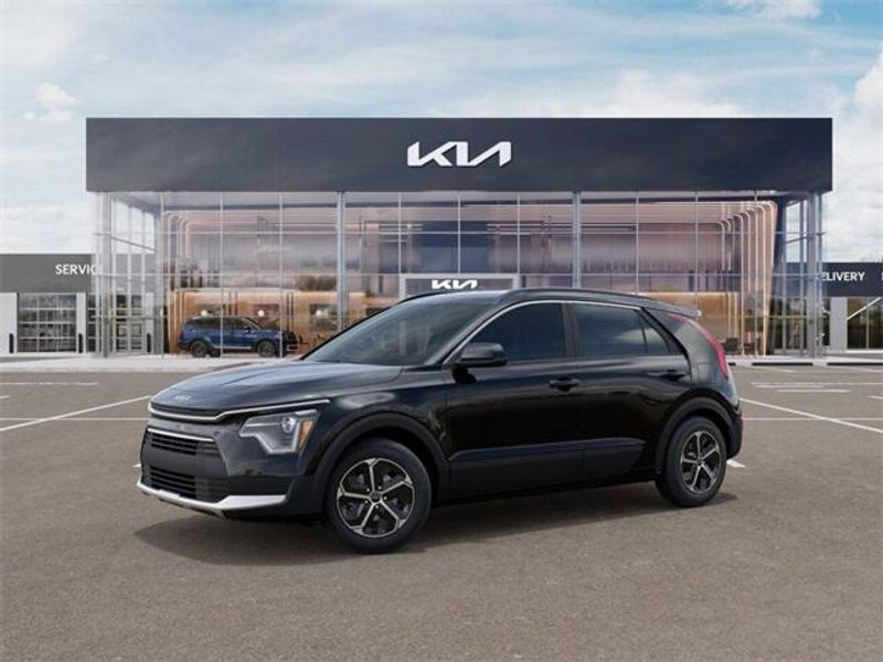 2025 Kia Niro LXImage 3