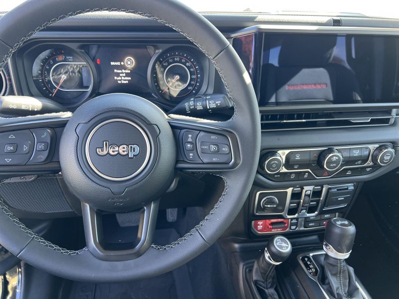 New 2026 Jeep Wrangler 4-door RubiconImage 17