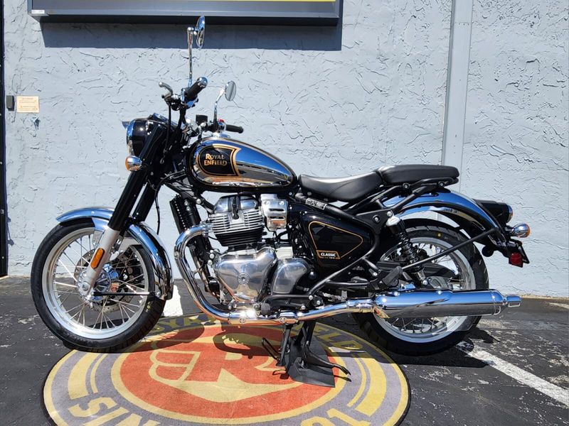 New 2026 Royal Enfield CLASSIC 650 Image 5
