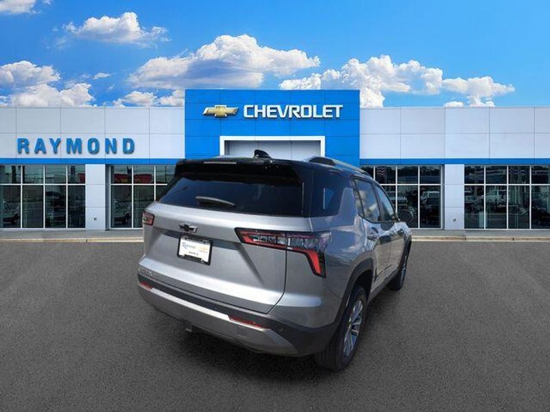 New 2027 Chevrolet Equinox LTImage 4