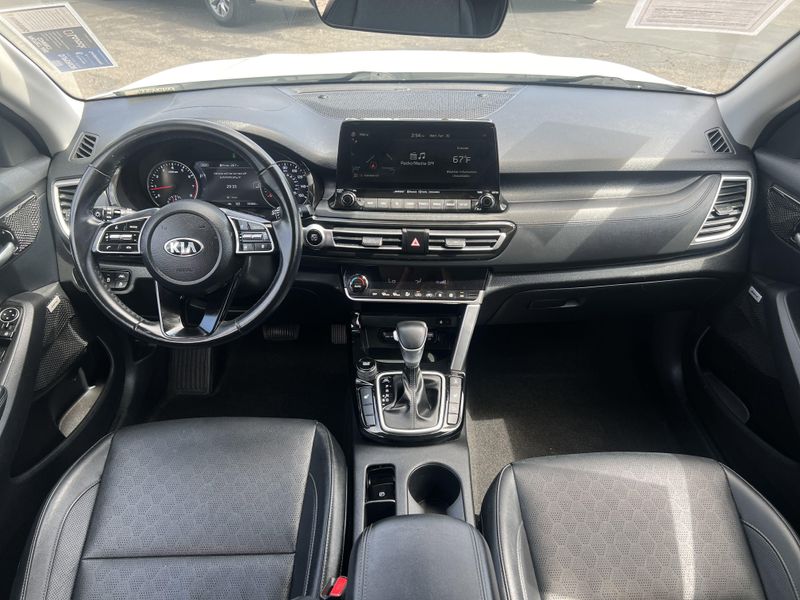 2021 Kia Seltos SXImage 21