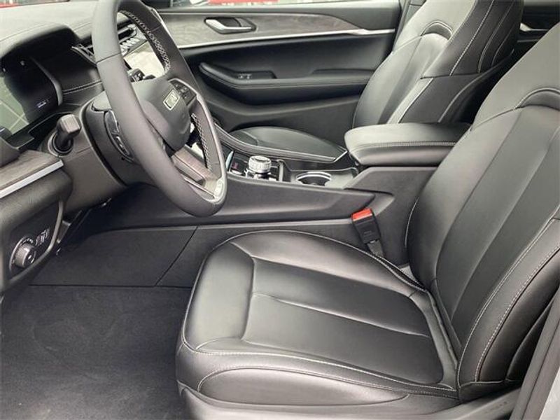 2024 Jeep Grand Cherokee Limited 4x4Image 16