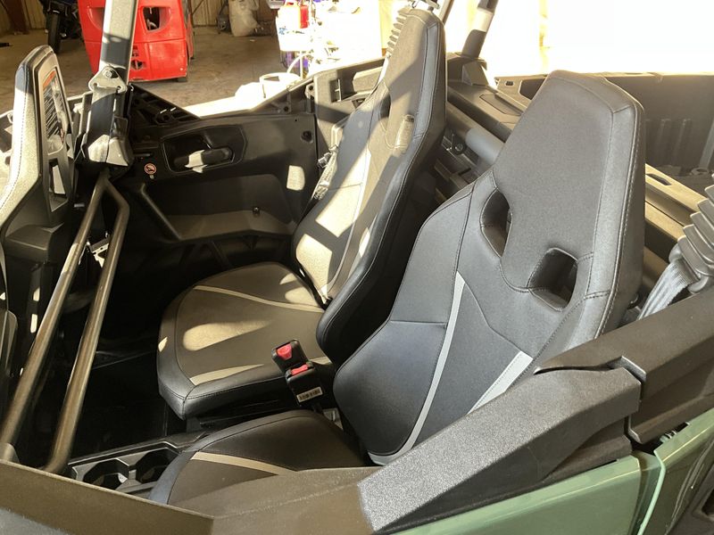 New 2024 Can-Am COMMANDER MAX XT-P 1000R Image 9