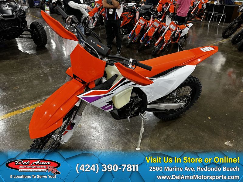 2024 KTM 250 XC-F  in a ORANGE exterior color. Del Amo Motorsports of Redondo Beach (424) 304-1660 delamomotorsports.com 