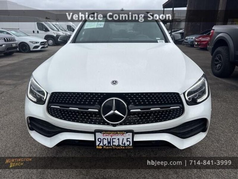 2022 Mercedes-Benz GLC 300Image 2