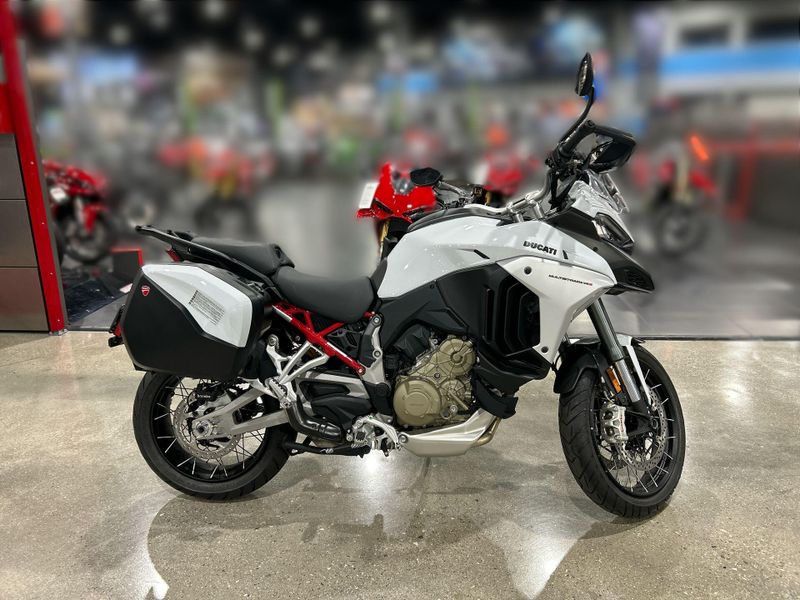 New 2024 Ducati MULTISTRADA V4 S TRAVEL & RADAR SPOKED WHEELS - DEMO Image 15