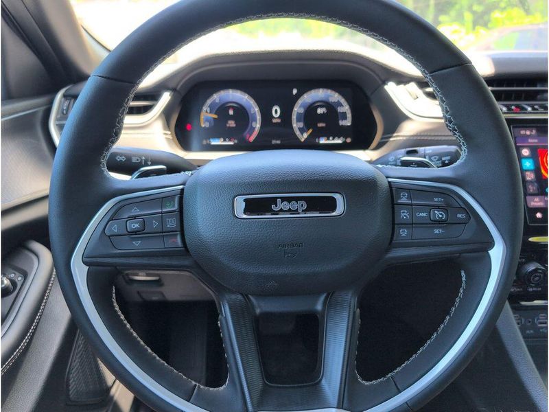 New 2026 Jeep Grand Cherokee L Laredo X 4x2Image 23